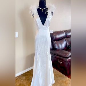 Mac Duggal white dress